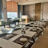 Hotel Yashdhan International, отель в городе Chhindwāra