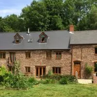 Woodmill Farm Apartment, hôtel à Alvington