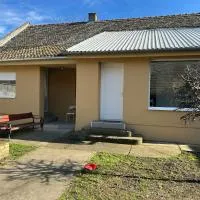 Apartmani Centar, hotel u gradu Sivac