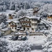 Chalet Campiglio Imperiale, ξενοδοχείο στη Μαντόνα Ντι Καμπίλιο