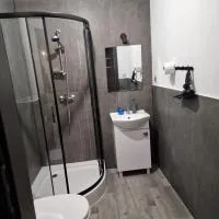Przystań w górskim Raju, hotel i Bolesławów