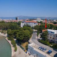 Apartments by the sea Split - 25176, hotel v Splite