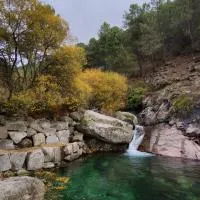 Hostal Fogón de Gredos, hotel di Guisando