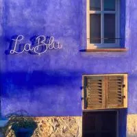 La Blu di Via Silvano 8, hotel din Monforte dʼAlba
