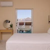 Maroudas Apartments, khách sạn ở Plános