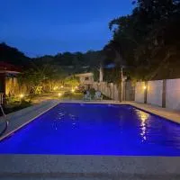 KJT Travellers Inn, hotel v destinaci Guindulman