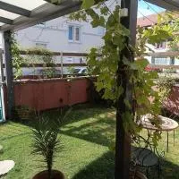 Charming guest suite in triborder area, hotel v mestu Huningue