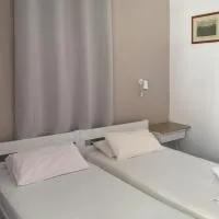 Akrogiali Hotel, hotel em Ayios Sostis