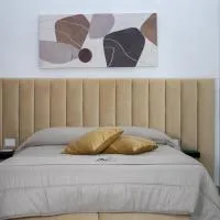 Augustea Travel Rooms, hotel u gradu Frignano
