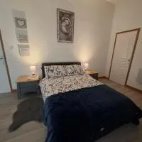 New Beginnings Barn - Chaulieu Near Sourdeval 50150, Hotel in Saint-Sauveur-de-Chaulieu