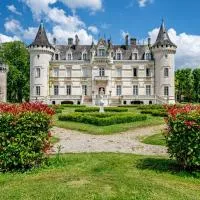 Château Optical Center, hotell i Nieuil