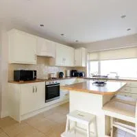 Cozy Connemara Family Retreat, hotel u gradu Derroogh