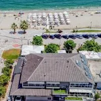 Amalia Mare, hotel a Nea Vrasna