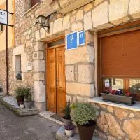 Casa Rural- Fonda El Soto-Entre Viñas, hotell i Quintana del Pidio