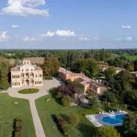 Villa Simonetta, khách sạn ở Parma