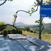 Köveshegy Guesthouse, hotel v destinaci Tapolca