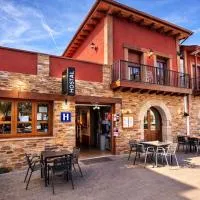 hostal Saint James Way, hotel em Cacabelos
