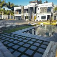 Falcon Guest House, hotel a Harare