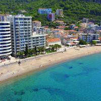 Azure Deluxe Residence Budva - Seafront Living Suites, h&ocirc;tel &agrave; Becici