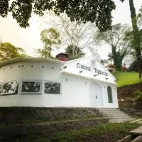 Comuna Tigabelas โรงแรมในGisi