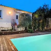 charmante maisonnette avec spa privatif，宗薩的飯店