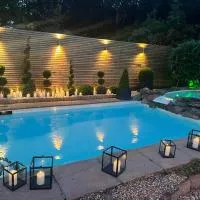The Luxe Pool House, Westoning, Hotel in Westoning