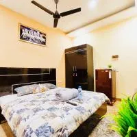 HOTEL CROWN ESTATE - Feel Comfort, ξενοδοχείο σε Phagwara