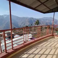 Falcon Inn Hospitality Bhurban Murree For Families, hotel u gradu Mure