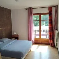 Chambre La Charolaise, hotel v mestu Aubessagne