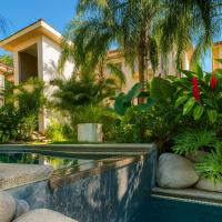 Luxury Villa - Private Waterfall Pool - Playa del Coco، فندق في كوكو