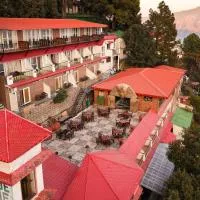 Blue Pine Resort, hotel u gradu Lansdaun