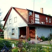 Pod Modrzewiem – hotel w mieście Pogorzelce