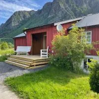 Converted barn in peaceful countryside near Farstadsanden, hotel en Farstad