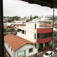 Hotel Olympia，Cláudio的飯店