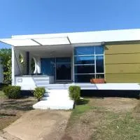 Cabaña privada con jacuzzi condominio La Marina y playa privada en puerto velero 5、Tubaráのホテル