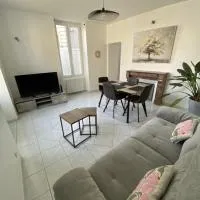 Maison 2 chambres au coeur de Noyen، فندق في Noyen-sur-Sarthe