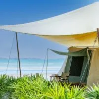 Camp Cayla - COASTA، فندق في Ban Ao Makham Pom