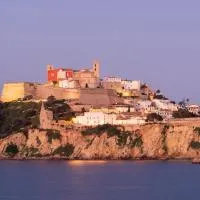 Parador de Ibiza: Ibiza Town şehrinde bir otel