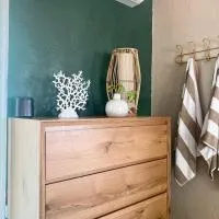 Jungle Hut - RARE absolute beachfront!, hotel en Dundee Beach