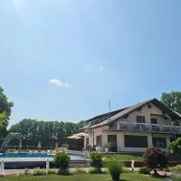 Stevin ranc, hotel i Bosanska Dubica