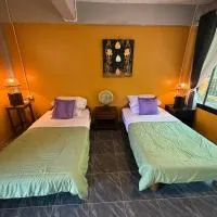 Golden Mango House โรงแรมในสามร้อยยอด