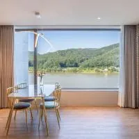 Gapyeong Laputa Resort, hotel em Gapyeong
