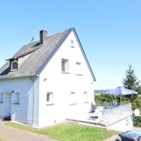 Peaceful Holiday Home in Rascheid near Forest, Hotel in Geisfeld