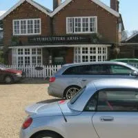 Turfcutters Arms، فندق في Boldre