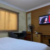 Plot1 Suits، فندق في إيبادان