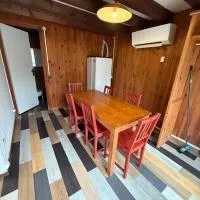 LK gîte la forêt – hotel w mieście Chénérailles