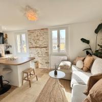 Le Cosy Revely, 2 pi&egrave;ces sur les remparts , climatis&eacute;, h&ocirc;tel &agrave; Antibes