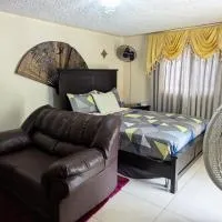 Oasis Living Getaway in Mandeville, Manchester, hotel en Mandeville