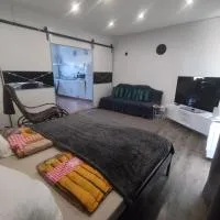 Vár-Lak Apartman, hotel em Balatonfuzfo