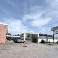 Deluxe Inn, hotel en Mauldin